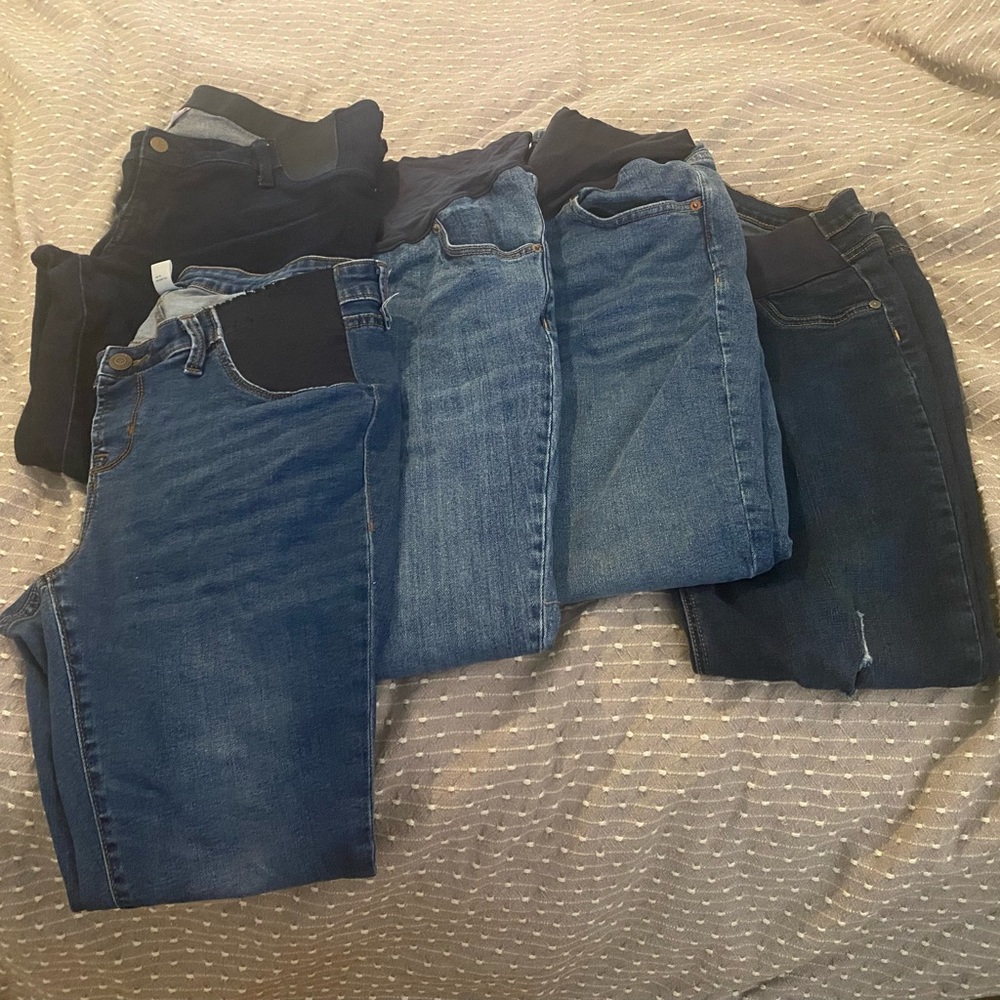 Maternity clothing bundle (33 items total)